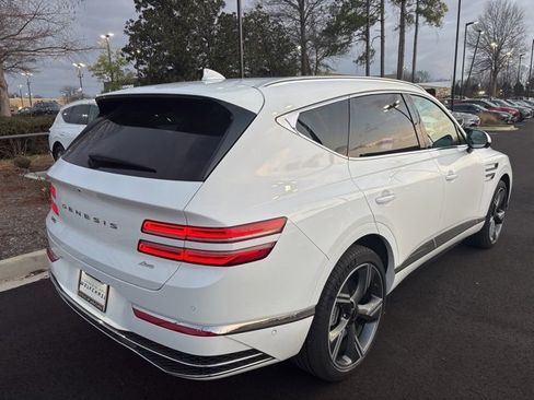 Used 2025 Genesis GV80 2.5T Prestige image 4