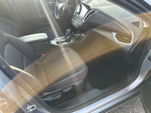 Used 2023 Chevrolet Malibu LT image 37
