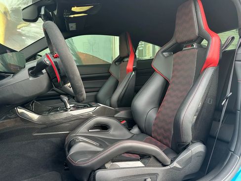 Used 2025 BMW M4 CS image 10
