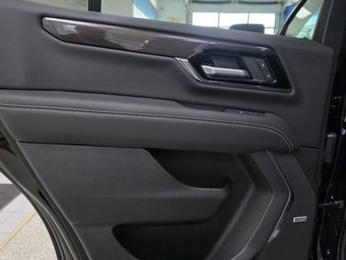 Used 2026 GMC Yukon Elevation AWD/4WD image 9
