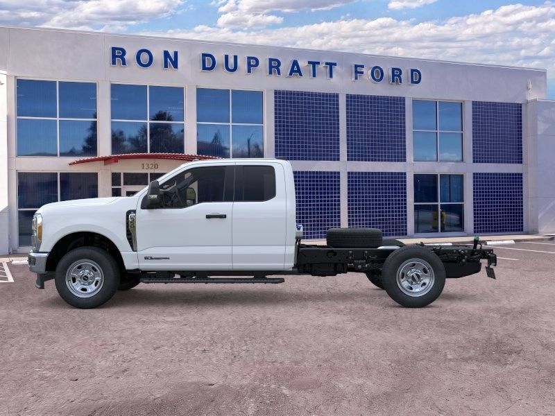 New 2026 Ford F350 XL w/ XL Chrome Package AWD/4WD image 4
