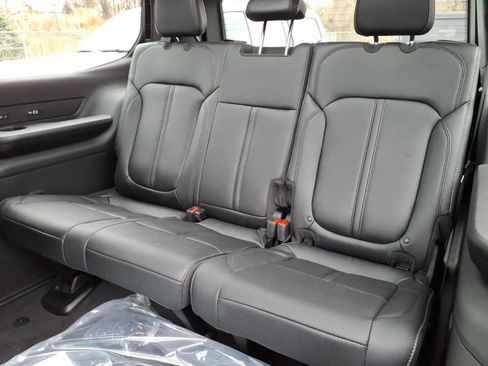 New 2026 Jeep Grand Wagoneer Limited image 9