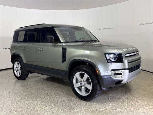 Used 2025 Land Rover Defender 110 S AWD/4WD image 7