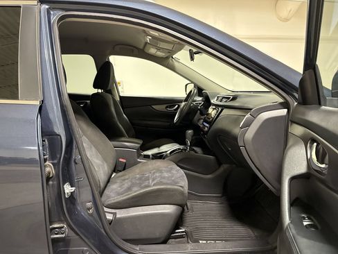 Used 2015 Nissan Rogue SV AWD/4WD image 21