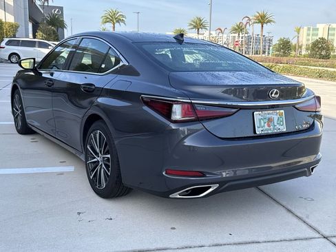 Used 2025 Lexus ES 350 w/ Premium Package image 10