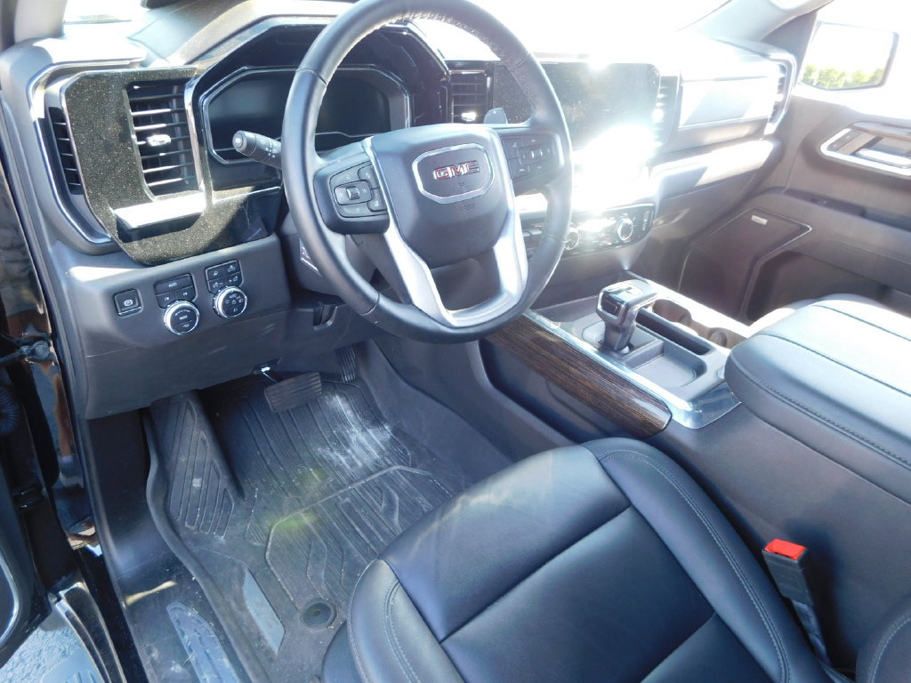 Used 2025 GMC Sierra 1500 Elevation w/ Elevation Premium Package AWD/4WD image 21