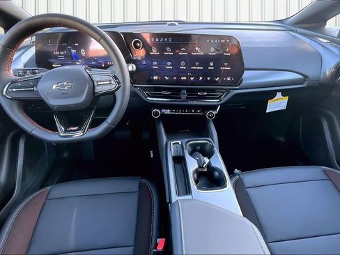 New 2026 Chevrolet Equinox EV RS image 2