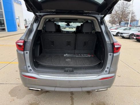 Used 2020 Buick Enclave Avenir w/ Avenir Technology Package image 4