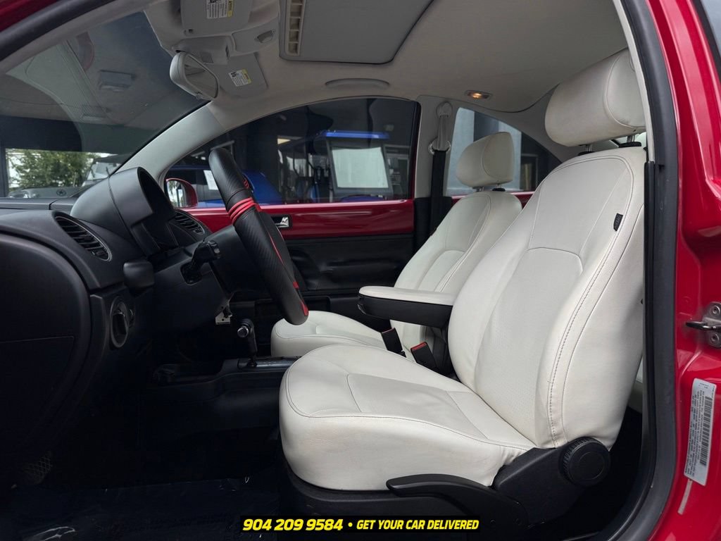 Used 2010 Volkswagen Beetle Coupe FWD image 23