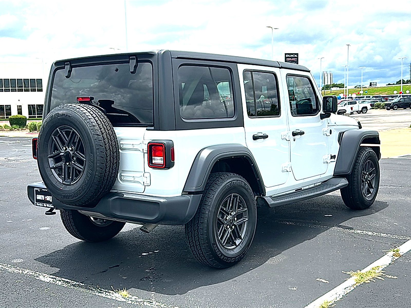 Used 2024 Jeep Wrangler Unlimited Sport AWD/4WD image 8