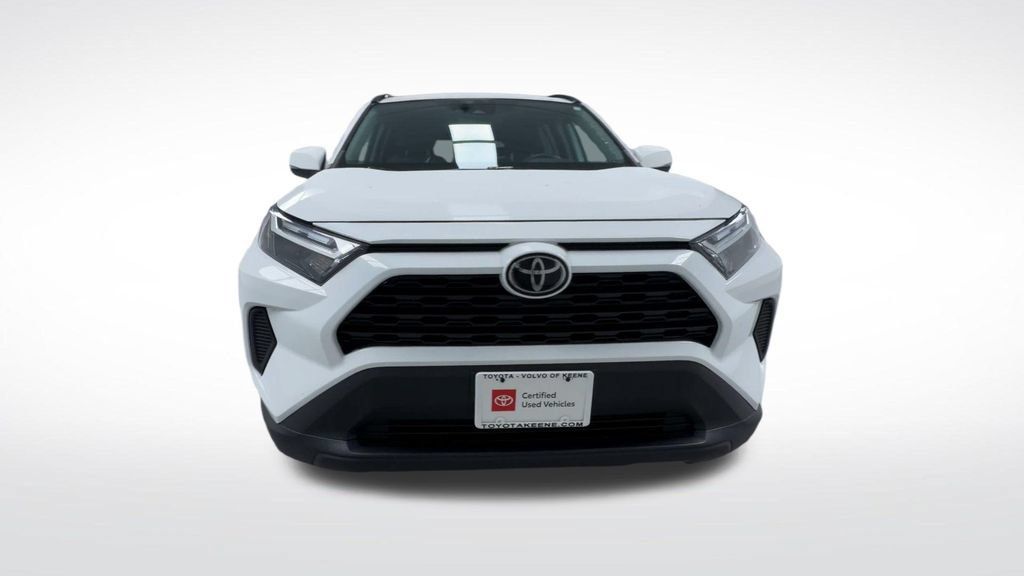 Certified 2023 Toyota RAV4 XLE w/ XLE Grade Weather Package AWD/4WD image 4