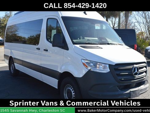 Used 2025 Mercedes-Benz Sprinter 2500 image 7