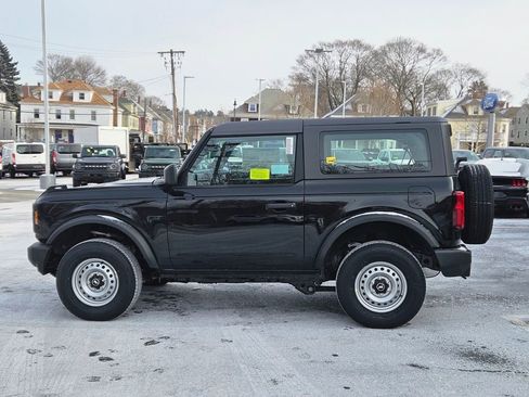 New 2025 Ford Bronco 2-Door AWD/4WD image 2