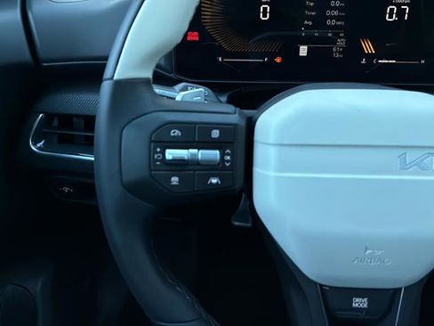 New 2026 Kia K4 GT-Line FWD image 26