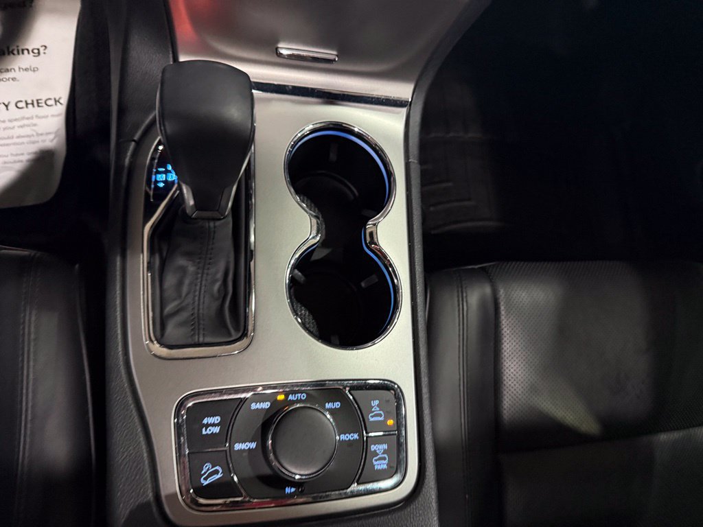 Used 2018 Jeep Grand Cherokee Overland AWD/4WD image 21