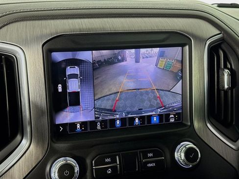 Used 2020 GMC Sierra 2500 Denali w/ Denali Ultimate Package image 17