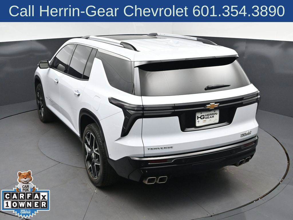 Used 2026 Chevrolet Traverse High Country FWD image 33