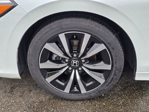 Used 2022 Honda Civic EX image 9