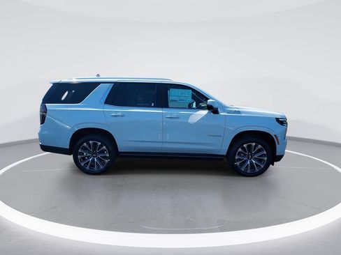 New 2026 Chevrolet Tahoe High Country AWD/4WD image 9