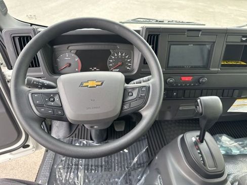New 2025 Chevrolet Low Cab Forward 4500 XD RWD image 15