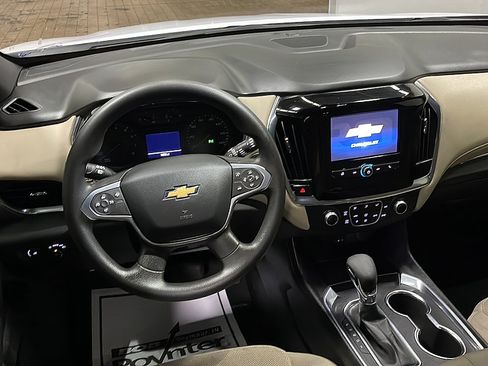 Used 2023 Chevrolet Traverse LS w/ Safety Package FWD image 3