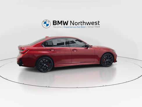 Used 2025 BMW 330i xDrive Sedan w/ M Sport Package image 4