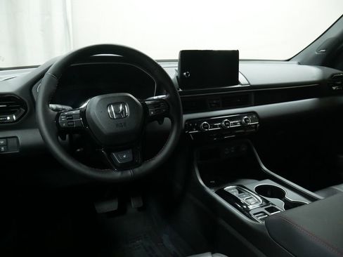 New 2025 Honda Pilot Black Edition image 31