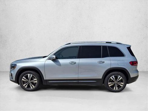 Used 2026 Mercedes-Benz GLB 250 image 9