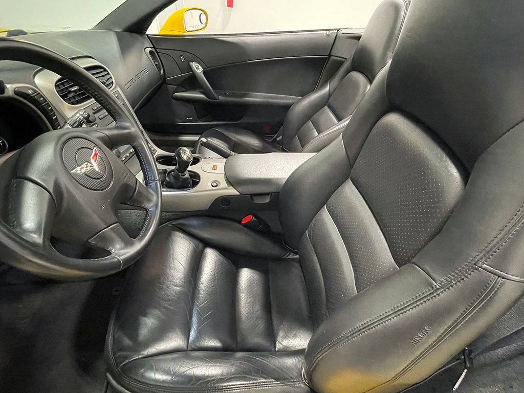 Used 2005 Chevrolet Corvette Convertible w/ Preferred Equipment Group RWD image 64