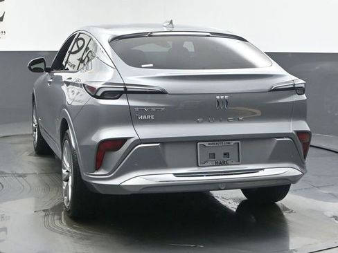 Used 2025 Buick Envista Avenir FWD image 35