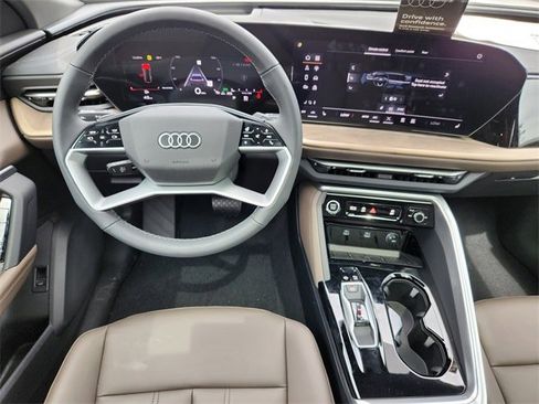 New 2025 Audi Q5 2.0T Premium Plus w/ Premium Plus image 25