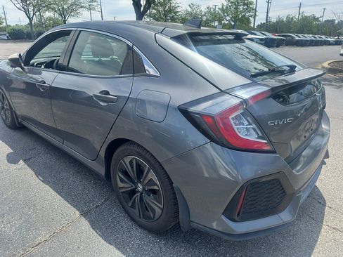 Used 2018 Honda Civic EX image 4