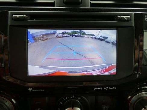 Used 2018 Toyota 4Runner TRD Off-Road Premium w/ TRD Performance Package AWD/4WD image 31