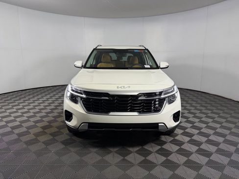 Used 2025 Kia Seltos EX w/ EX Sunroof Package image 10