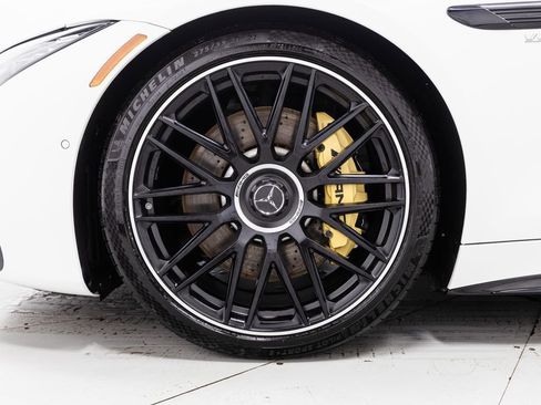 Used 2022 Mercedes-Benz SL 55 AMG 4MATIC image 40