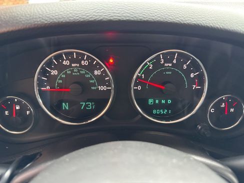 Used 2014 Jeep Wrangler Sport w/ Quick Order Package 24S AWD/4WD image 31