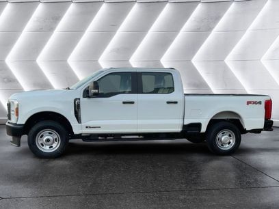 New 2026 Ford F350 XL w/ FX4 Off-Road Package