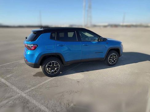 New 2026 Jeep Compass Trailhawk image 13