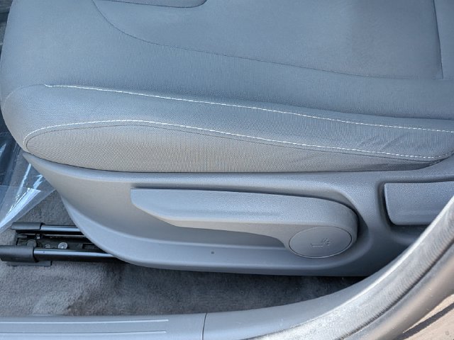 Used 2023 Hyundai Elantra SEL FWD image 19