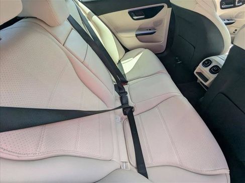 Used 2023 Mercedes-Benz C 300 Sedan image 20