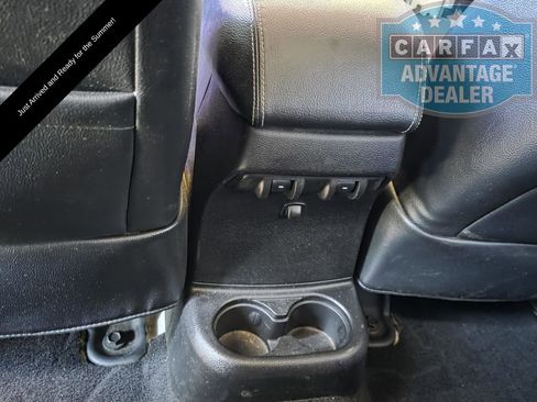 Used 2015 Jeep Wrangler Unlimited Rubicon AWD/4WD image 11