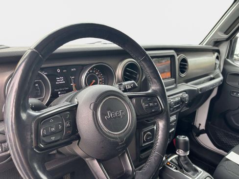 Used 2018 Jeep Wrangler Unlimited Sport S AWD/4WD image 8