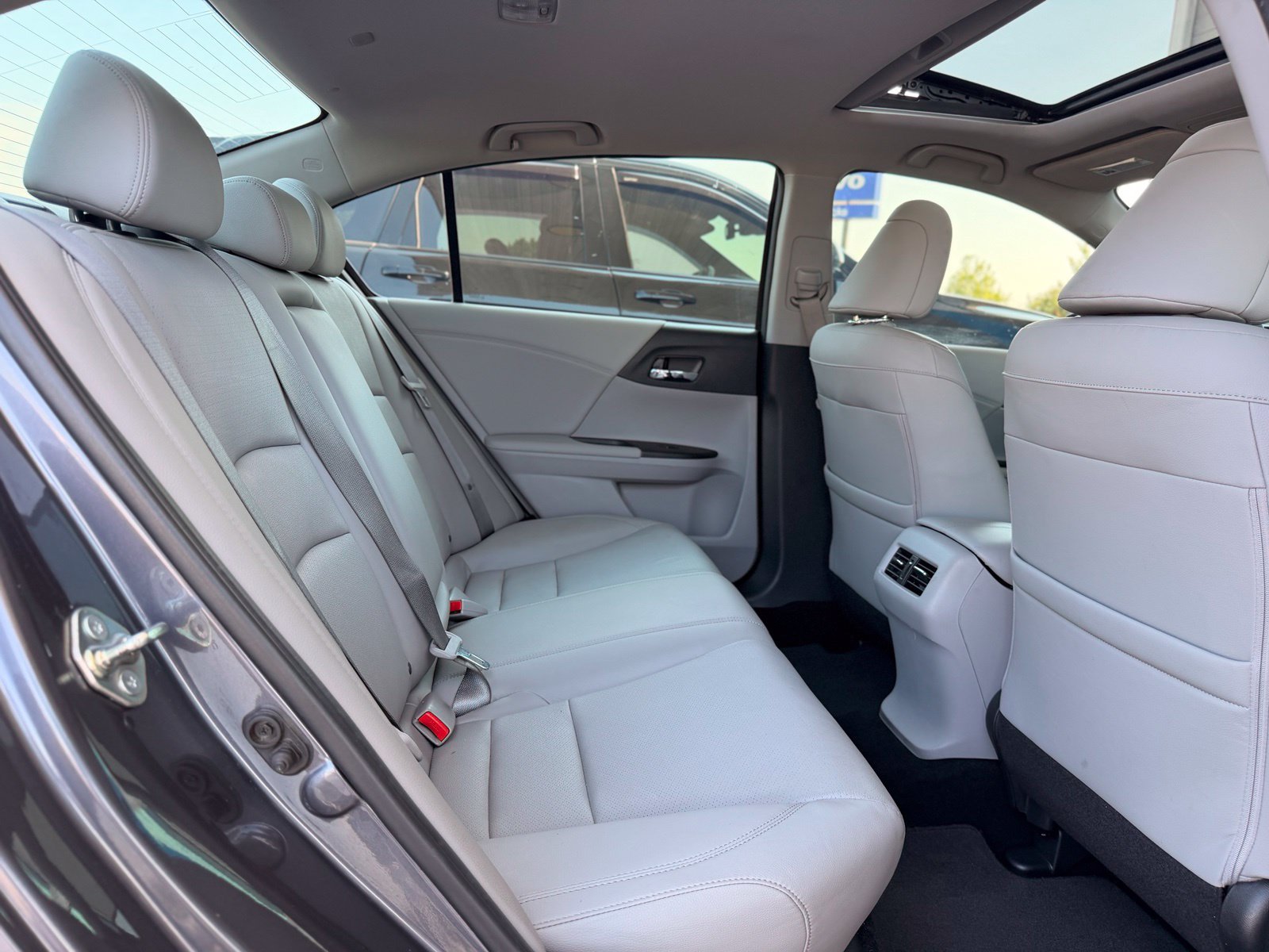 Used 2015 Honda Accord EX-L image 22