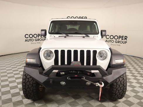 Used 2024 Jeep Wrangler Sport S image 9