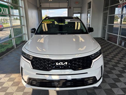 Used 2022 Kia Sorento SX FWD image 2