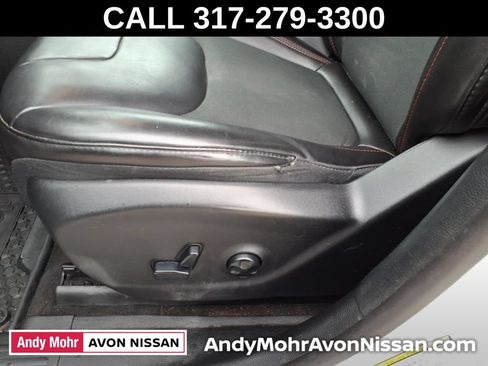 Used 2019 Jeep Cherokee Trailhawk w/ Cold Weather Group AWD/4WD image 15