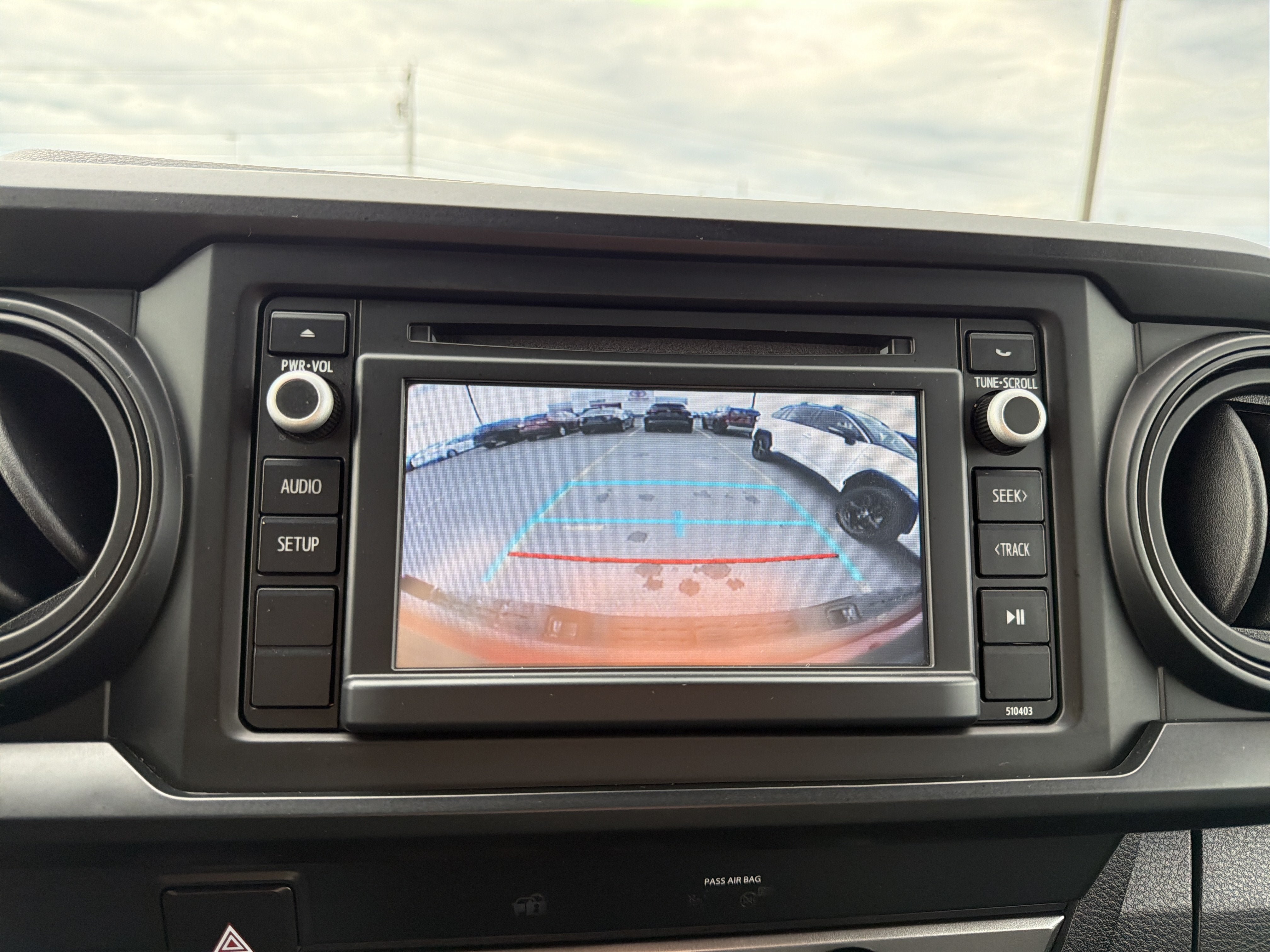 Certified 2019 Toyota Tacoma SR w/ SX Package AWD/4WD image 18