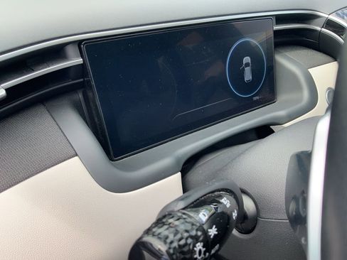 Used 2024 Hyundai Tucson Limited AWD/4WD image 3