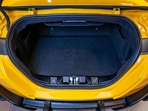 Used 2025 Ferrari Roma Spider image 27