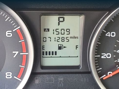Used 2014 Subaru Forester 2.5i AWD/4WD image 24